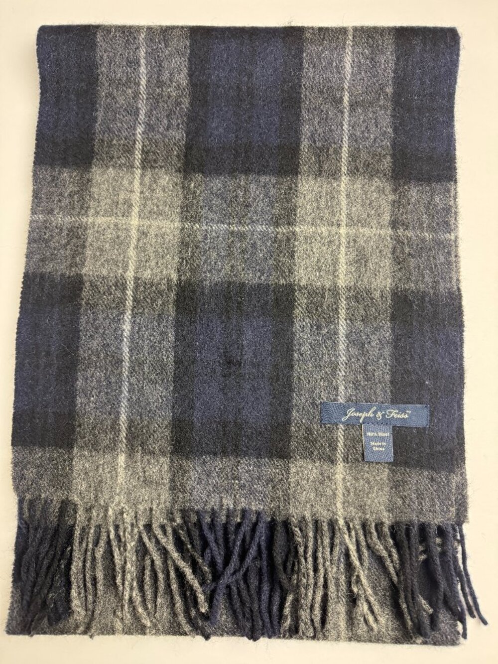 Joseph & Feiss Men’s 100% Wool Plaid Scarf Navy Gray Black Tartan Fringe